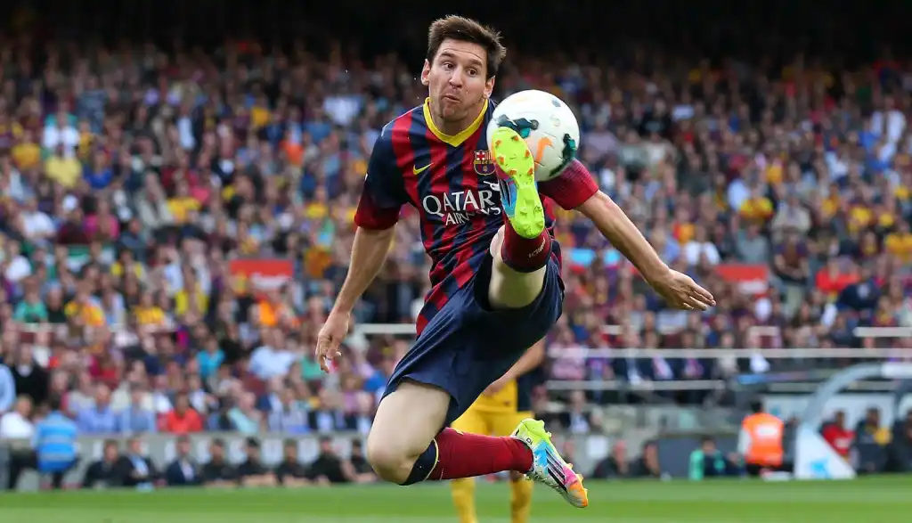 Những bài tập nâng cao kỹ năng xử lý bóng bước một trong bóng đá 2 Xử lý bóng bước một ảnh hưởng đến nhịp độ và kiểm soát thế trận