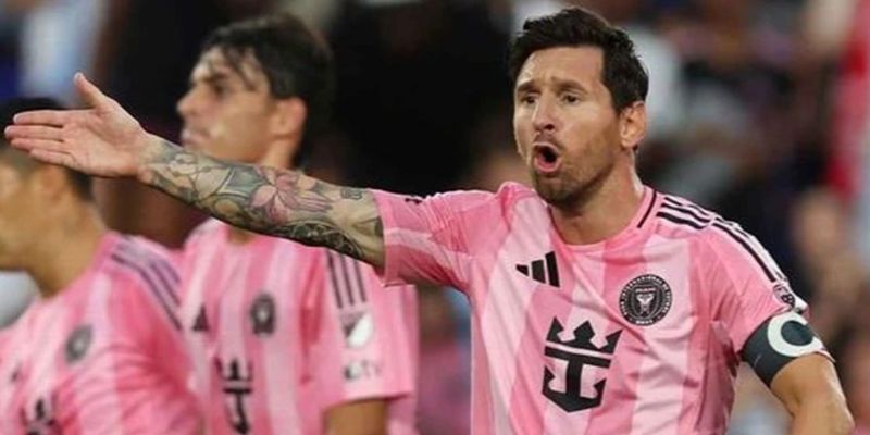 Lionel Messi: Hành trình trở thành GOAT của bóng đá thế giới 2 Messi mắc căn bệnh bẩm sinh ngay khi còn bé