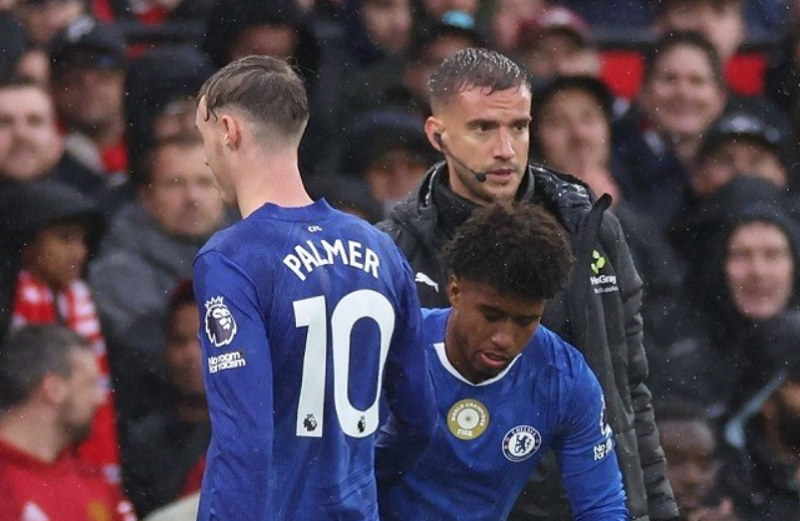 Chelsea thắng 3-0 Nottingham Forest, mở rộng cơ hội đua vô địch 3 Chelsea tiếp tục chuỗi phong độ ấn tượng khi đánh bại Nottingham Forest 3-0 ngay tại City Ground ở vòng 8 Ngoại hạng Anh, qua đó tạm thời vươn lên vị trí thứ tư trên bảng xếp hạng.