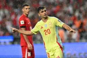 Với đẳng cấp vượt trội, Tây Ban Nha được dự đoán sẽ có chiến thắng để củng cố ngôi đầu.